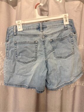 Maternity Isabel by Ingrid Isabel Light Blue Midi Short Jeans sz 4